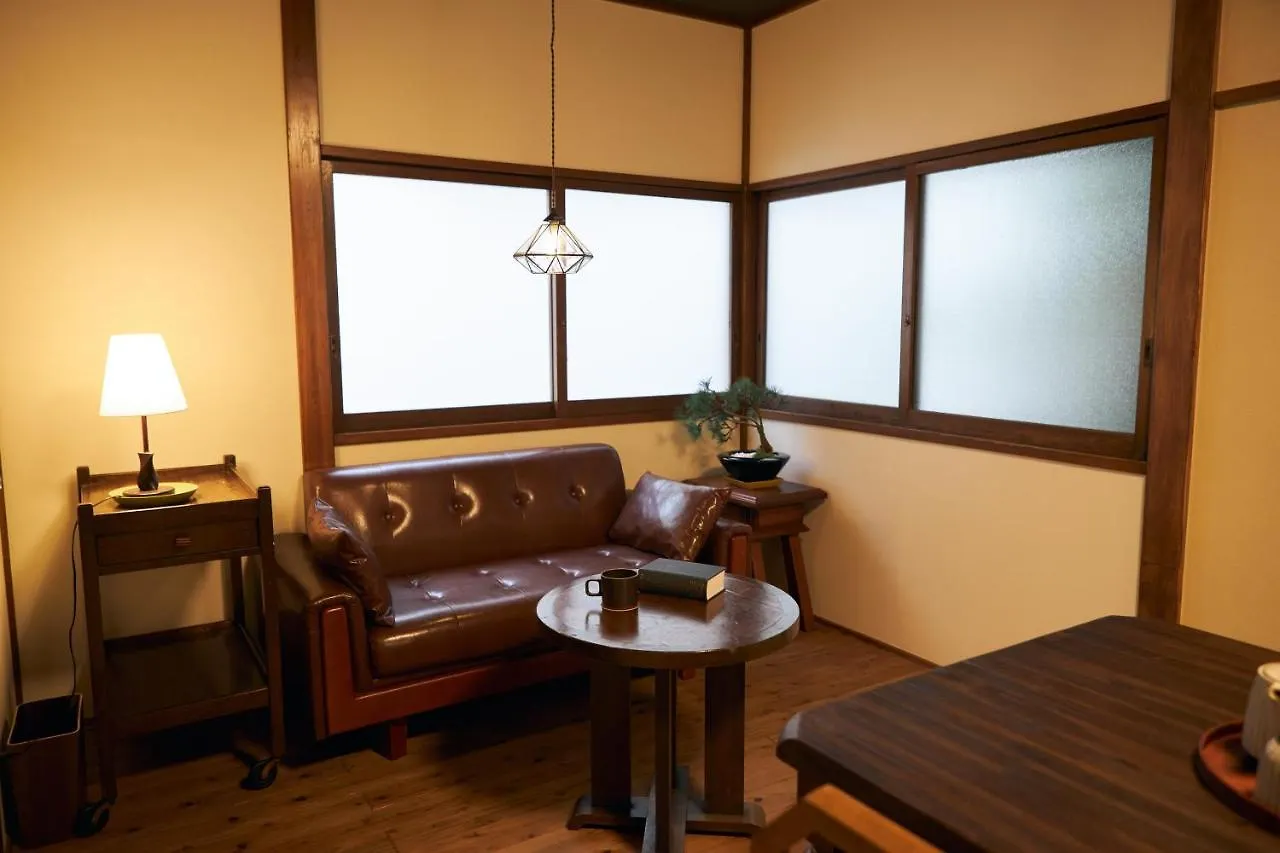 Kagurazaka Retro Bar & Hotel Tokyo