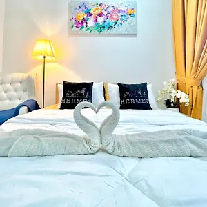 alanis-suite-with-netflix-klia-sepang.kualalumpurs-hotels.com/